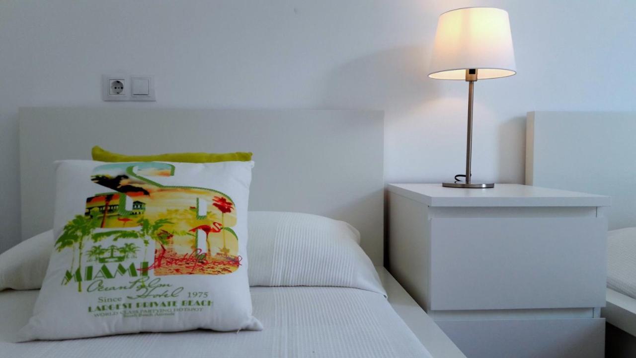 Bonito Apartamento Sa Marina Cerca De La Playa Apartment อัลกูเดีย ภายนอก รูปภาพ